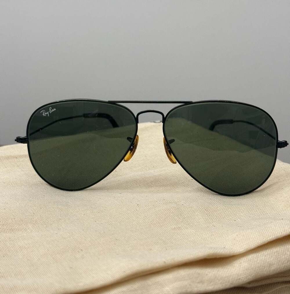 Vintage Ray Ban B&L Black Aviator Sunglasses L2823 XQAS made USA